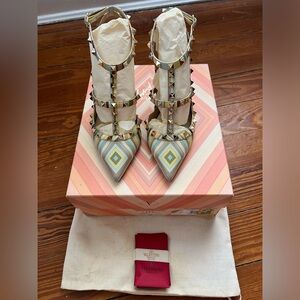 Authentic Valentino Rockstud Pump Green Blue Diamond Pattern Size 38.5